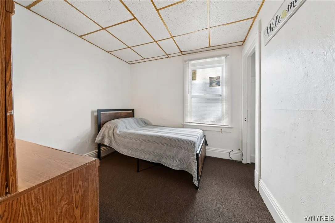 20 Deer Street, Buffalo, New York 14207, Buffalo, New York 14207, 5 Bedrooms Bedrooms, 6 Rooms Rooms,1 BathroomBathrooms,Residential,For Sale,20 Deer Street, Buffalo, New York 14207,0,B1665438