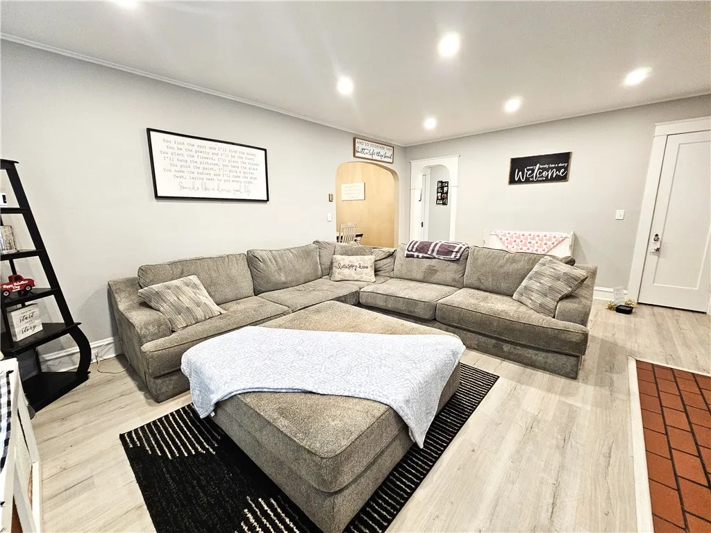 112 Glen Avenue, Elmira, New York 14905, Elmira, New York 14905, 3 Bedrooms Bedrooms, 8 Rooms Rooms,2 BathroomsBathrooms,Residential,For Sale,112 Glen Avenue, Elmira, New York 14905,0,R1665446