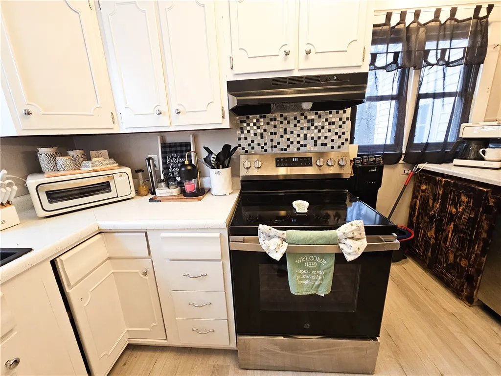 112 Glen Avenue, Elmira, New York 14905, Elmira, New York 14905, 3 Bedrooms Bedrooms, 8 Rooms Rooms,2 BathroomsBathrooms,Residential,For Sale,112 Glen Avenue, Elmira, New York 14905,0,R1665446