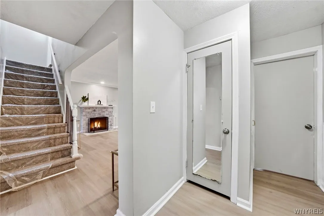 4727 North Bailey Avenue, Amherst, New York 14226, Amherst, New York 14226, 3 Bedrooms Bedrooms, 6 Rooms Rooms,2 BathroomsBathrooms,Residential,For Sale,4727 North Bailey Avenue, Amherst, New York 14226,0,B1665490