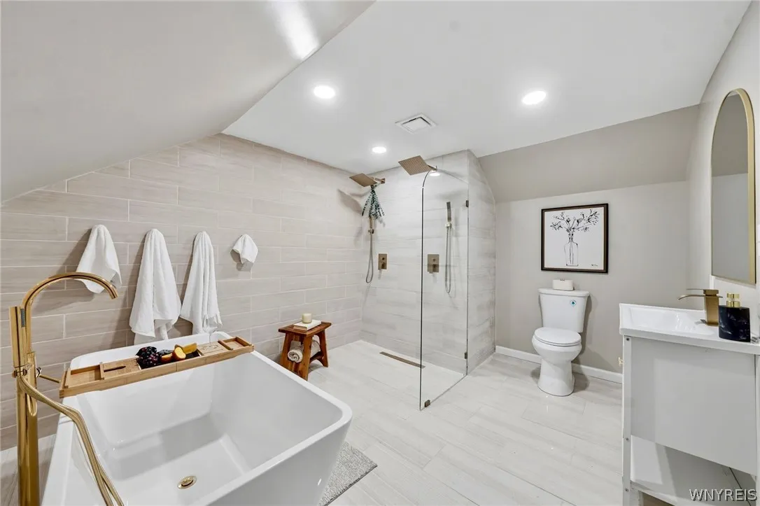 4727 North Bailey Avenue, Amherst, New York 14226, Amherst, New York 14226, 3 Bedrooms Bedrooms, 6 Rooms Rooms,2 BathroomsBathrooms,Residential,For Sale,4727 North Bailey Avenue, Amherst, New York 14226,0,B1665490