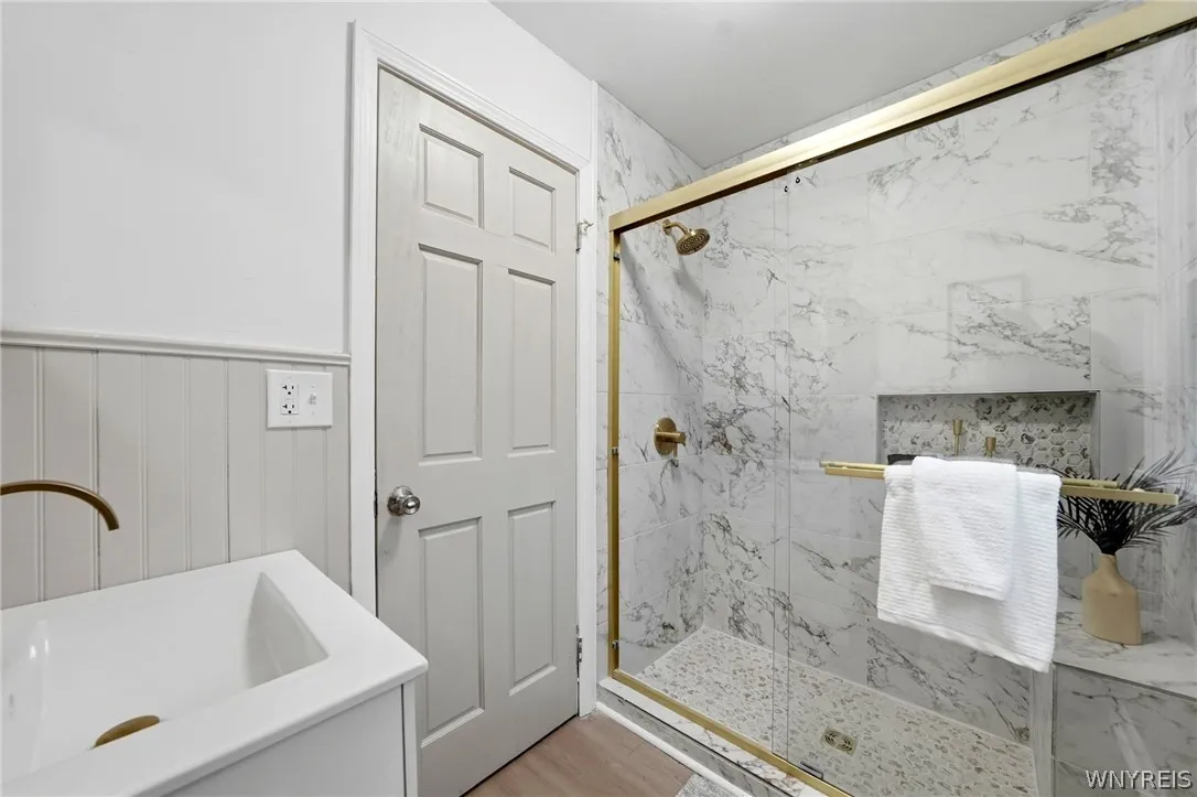4727 North Bailey Avenue, Amherst, New York 14226, Amherst, New York 14226, 3 Bedrooms Bedrooms, 6 Rooms Rooms,2 BathroomsBathrooms,Residential,For Sale,4727 North Bailey Avenue, Amherst, New York 14226,0,B1665490