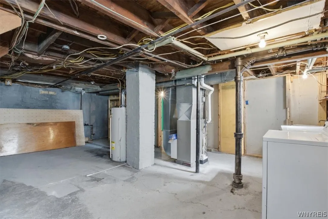 647 Christiana Street, North Tonawanda, New York 1, North Tonawanda, New York 14120, 4 Bedrooms Bedrooms, 11 Rooms Rooms,1 BathroomBathrooms,Residential,For Sale,647 Christiana Street, North Tonawanda, New York 1,0,B1665592