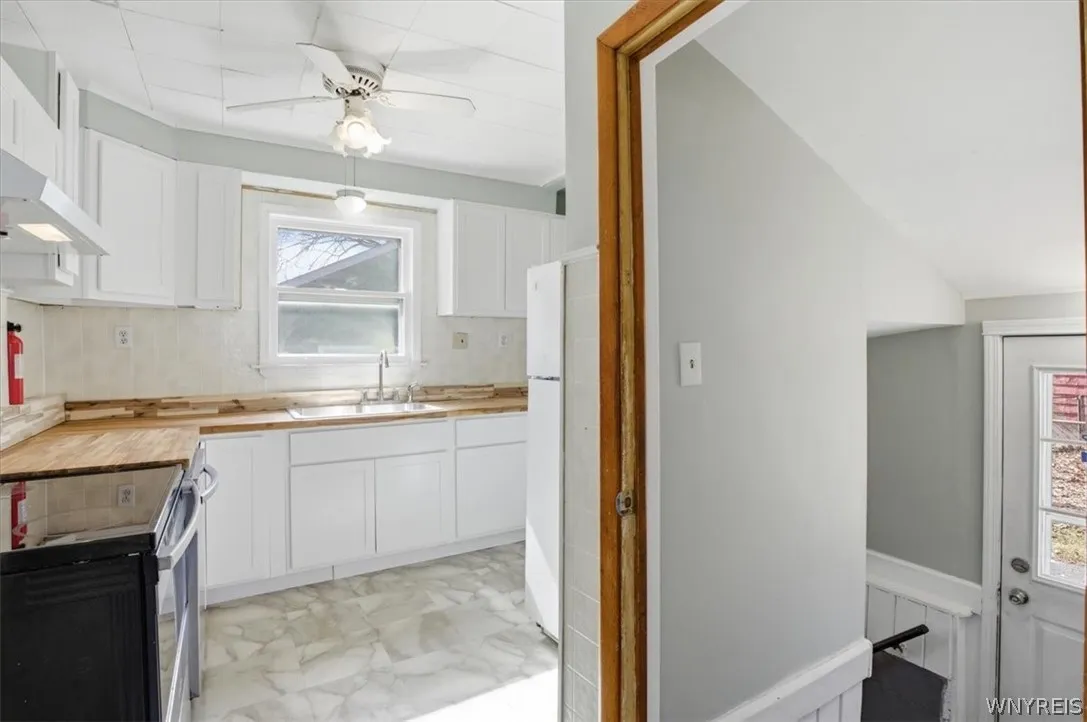 647 Christiana Street, North Tonawanda, New York 1, North Tonawanda, New York 14120, 4 Bedrooms Bedrooms, 11 Rooms Rooms,1 BathroomBathrooms,Residential,For Sale,647 Christiana Street, North Tonawanda, New York 1,0,B1665592