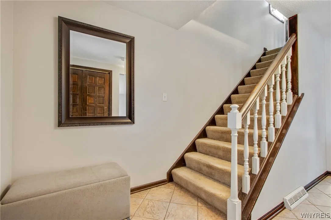 306 Sagewood, Amherst, New York 14221, Amherst, New York 14221, 4 Bedrooms Bedrooms, 8 Rooms Rooms,1 BathroomBathrooms,Residential,For Sale,306 Sagewood, Amherst, New York 14221,0,B1665671