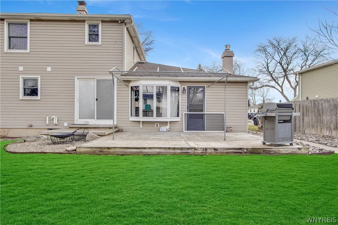 306 Sagewood, Amherst, New York 14221, Amherst, New York 14221, 4 Bedrooms Bedrooms, 8 Rooms Rooms,1 BathroomBathrooms,Residential,For Sale,306 Sagewood, Amherst, New York 14221,0,B1665671