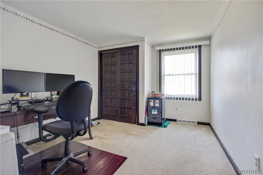 306 Sagewood, Amherst, New York 14221, Amherst, New York 14221, 4 Bedrooms Bedrooms, 8 Rooms Rooms,1 BathroomBathrooms,Residential,For Sale,306 Sagewood, Amherst, New York 14221,0,B1665671