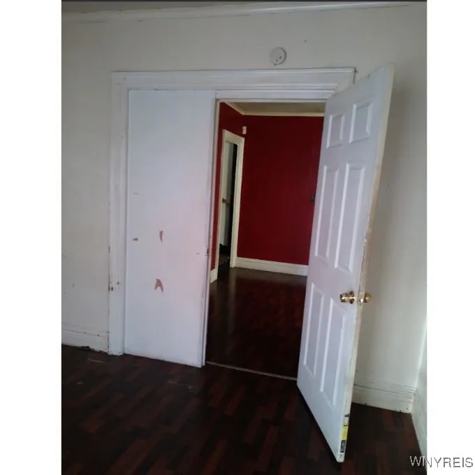 81 Thompson Street, Buffalo, New York 14207, Buffalo, New York 14207, 4 Bedrooms Bedrooms, 4 Rooms Rooms,1 BathroomBathrooms,Residential,For Sale,81 Thompson Street, Buffalo, New York 14207,0,B1660621