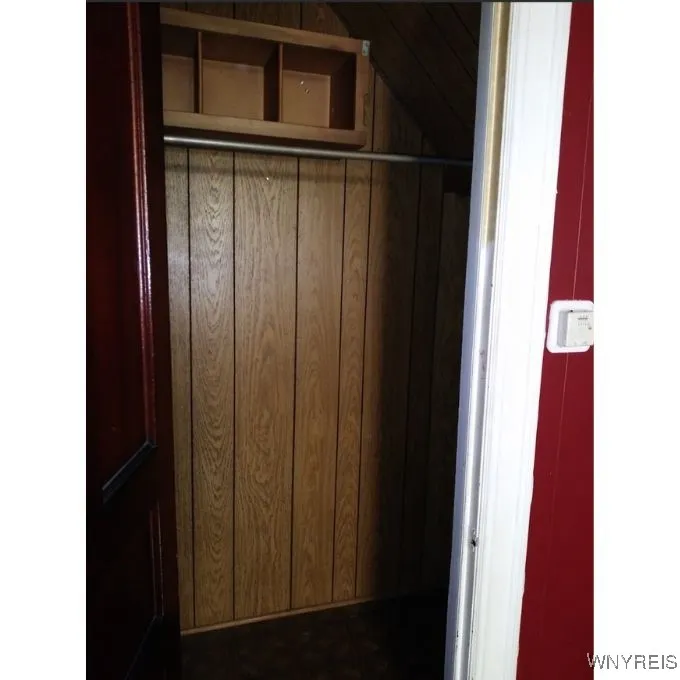 81 Thompson Street, Buffalo, New York 14207, Buffalo, New York 14207, 4 Bedrooms Bedrooms, 4 Rooms Rooms,1 BathroomBathrooms,Residential,For Sale,81 Thompson Street, Buffalo, New York 14207,0,B1660621