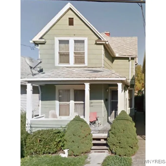 81 Thompson Street, Buffalo, New York 14207, Buffalo, New York 14207, 4 Bedrooms Bedrooms, 4 Rooms Rooms,1 BathroomBathrooms,Residential,For Sale,81 Thompson Street, Buffalo, New York 14207,0,B1660621