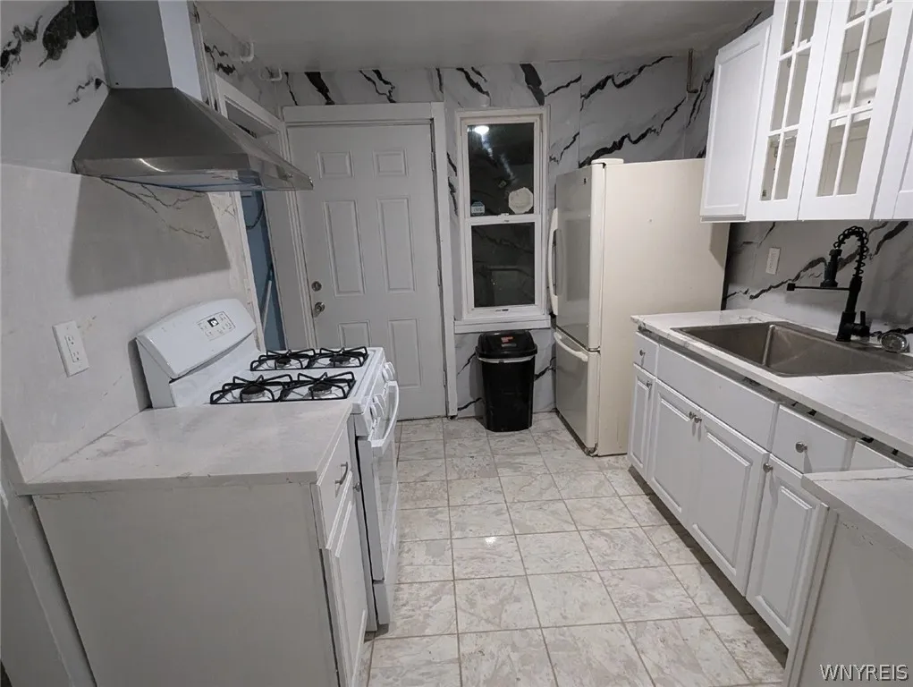 37 Lardner Court 31, Tonawanda, New York 14150, Tonawanda, New York 14150, 8 Bedrooms Bedrooms, ,4 BathroomsBathrooms,Residential,For Sale,37 Lardner Court 31, Tonawanda, New York 14150,0,B1665528