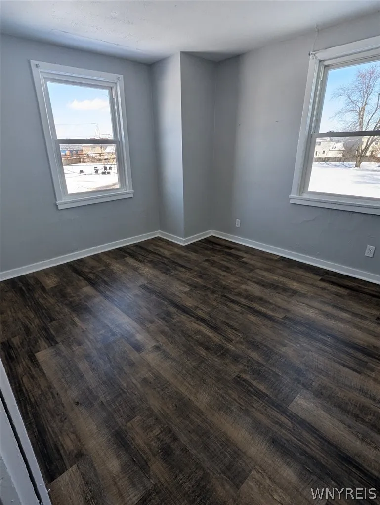 37 Lardner Court 31, Tonawanda, New York 14150, Tonawanda, New York 14150, 8 Bedrooms Bedrooms, ,4 BathroomsBathrooms,Residential,For Sale,37 Lardner Court 31, Tonawanda, New York 14150,0,B1665528