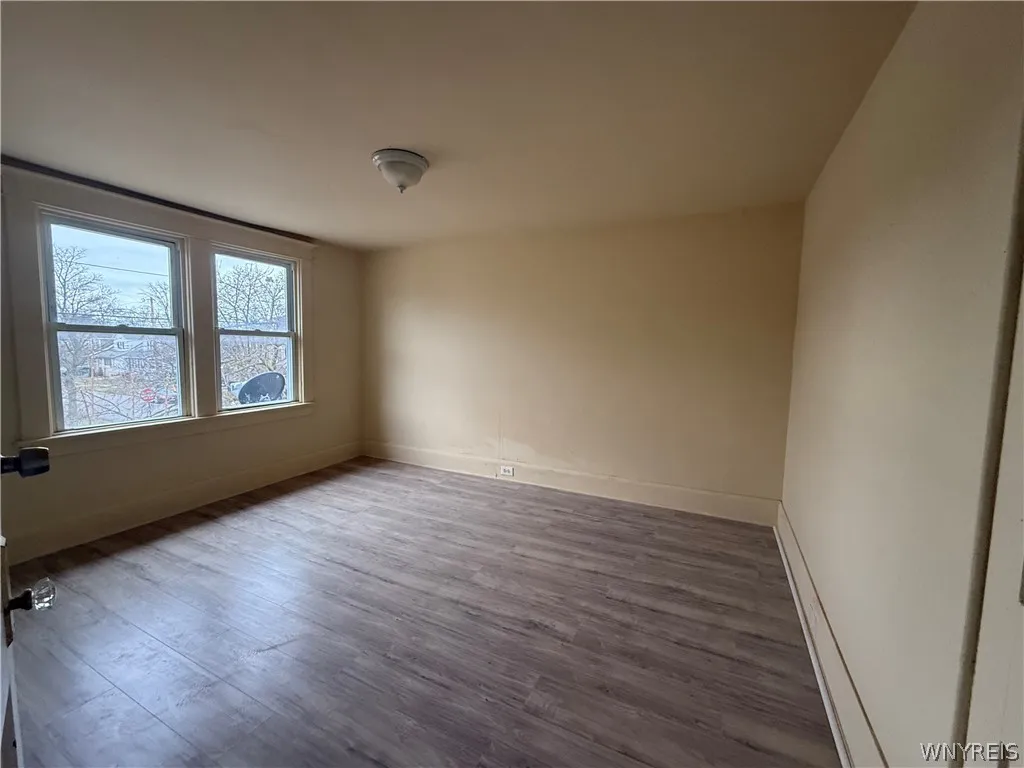 496 East Amherst Street N, Buffalo, New York 14215, Buffalo, New York 14215, 3 Bedrooms Bedrooms, 9 Rooms Rooms,1 BathroomBathrooms,Residential,For Sale,496 East Amherst Street N, Buffalo, New York 14215,0,B1665825