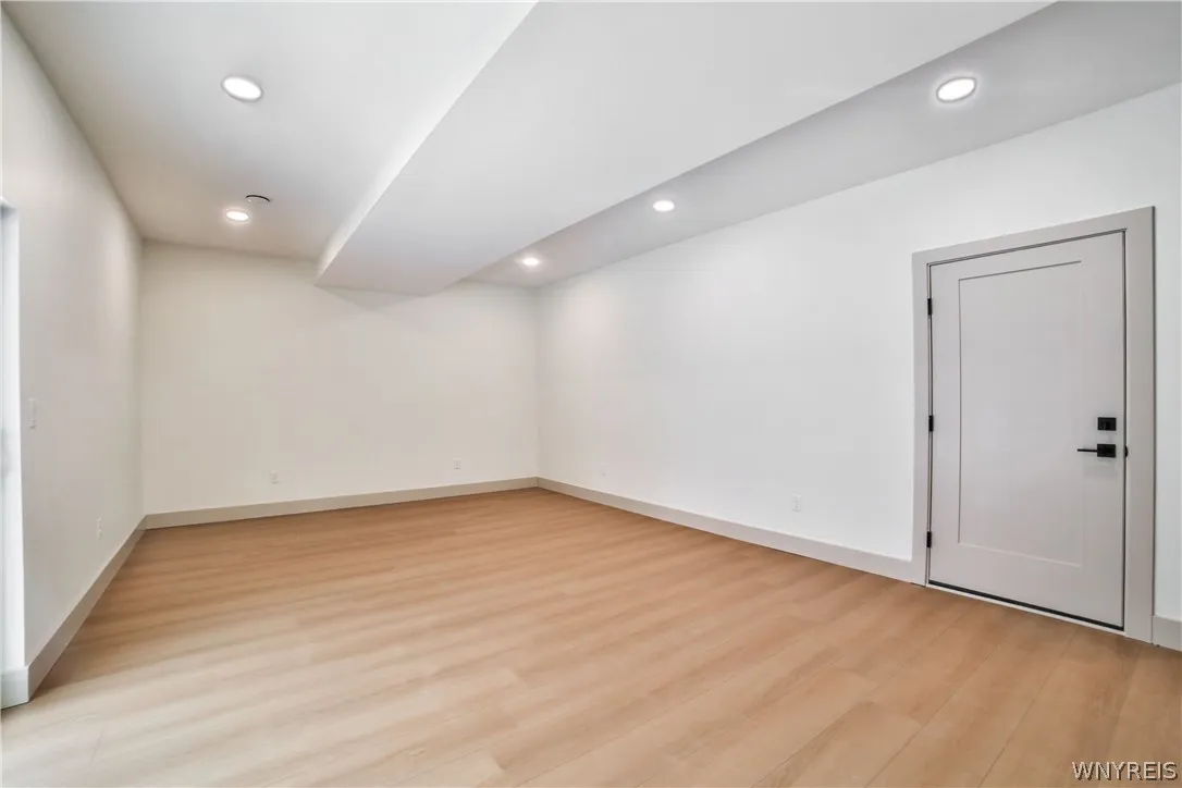 4183 Connection Drive, Clarence, New York 14221, Clarence, New York 14221, 3 Bedrooms Bedrooms, 11 Rooms Rooms,2 BathroomsBathrooms,Residential,Closed,4183 Connection Drive, Clarence, New York 14221,0,B1665853