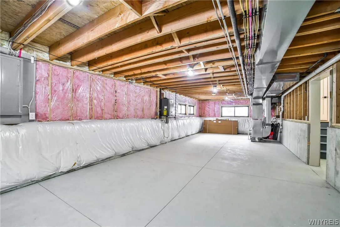 4183 Connection Drive, Clarence, New York 14221, Clarence, New York 14221, 3 Bedrooms Bedrooms, 11 Rooms Rooms,2 BathroomsBathrooms,Residential,Closed,4183 Connection Drive, Clarence, New York 14221,0,B1665853