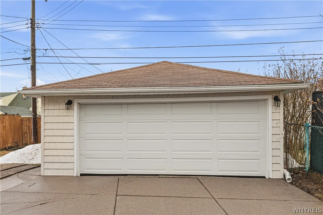 165 Tremont Avenue, Tonawanda, New York 14217, Tonawanda, New York 14217, 4 Bedrooms Bedrooms, ,2 BathroomsBathrooms,Residential,For Sale,165 Tremont Avenue, Tonawanda, New York 14217,0,B1665265