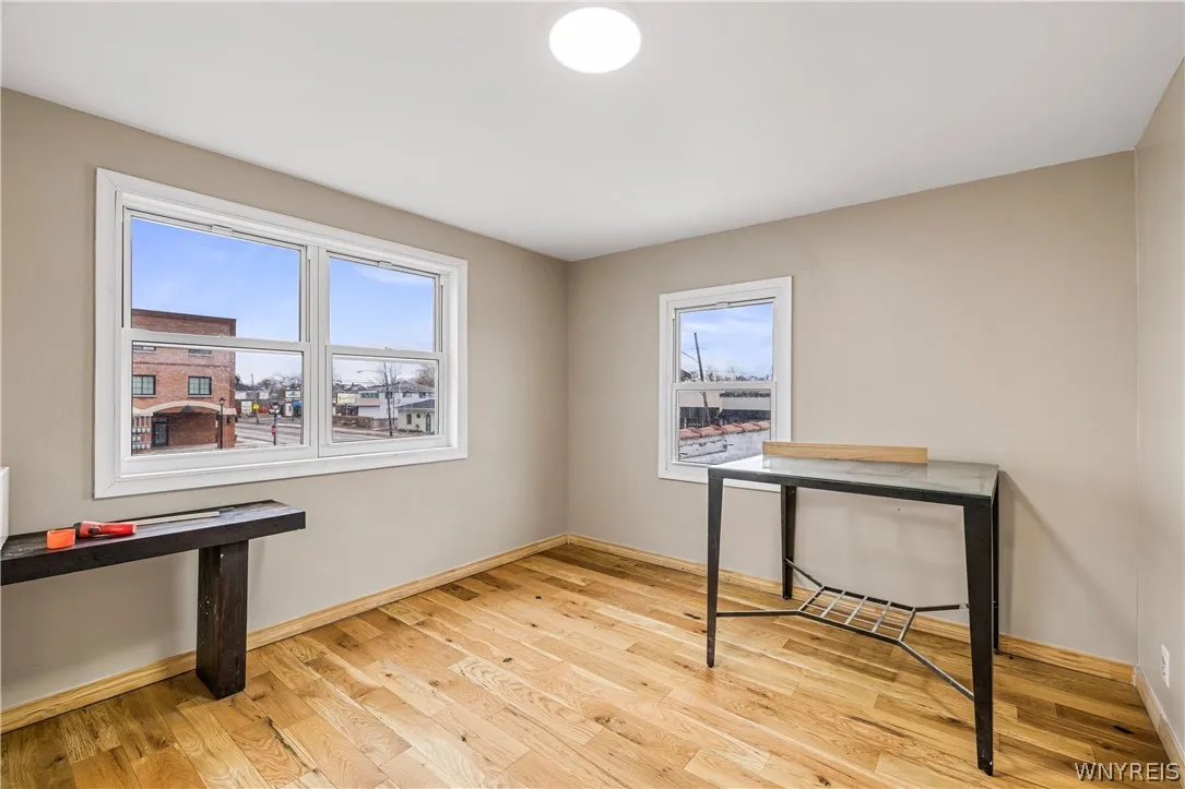 967 Kenmore Avenue, Tonawanda, New York 14217, Tonawanda, New York 14217, 3 Rooms Rooms,Commercial Sale,For Sale,967 Kenmore Avenue, Tonawanda, New York 14217,0,B1665555