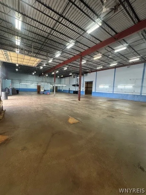 5727 South Park, Hamburg, New York 14075, Hamburg, New York 14075, ,Commercial Lease,For Rent,5727 South Park, Hamburg, New York 14075,0,B1665971