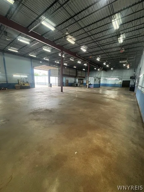 5727 South Park, Hamburg, New York 14075, Hamburg, New York 14075, ,Commercial Lease,For Rent,5727 South Park, Hamburg, New York 14075,0,B1665971