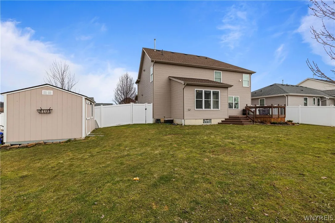 2360 Agassiz Drive, Hamburg, New York 14085, Hamburg, New York 14085, 3 Bedrooms Bedrooms, 11 Rooms Rooms,2 BathroomsBathrooms,Residential,For Sale,2360 Agassiz Drive, Hamburg, New York 14085,0,B1665866