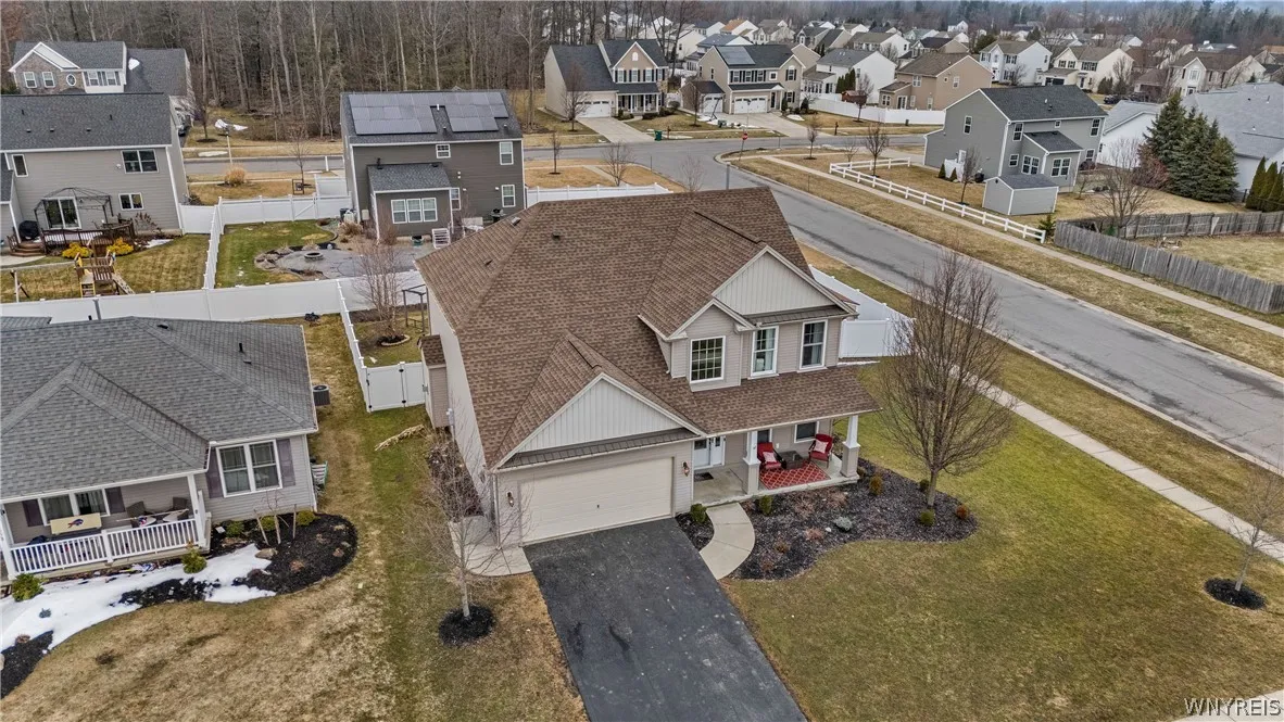 2360 Agassiz Drive, Hamburg, New York 14085, Hamburg, New York 14085, 3 Bedrooms Bedrooms, 11 Rooms Rooms,2 BathroomsBathrooms,Residential,For Sale,2360 Agassiz Drive, Hamburg, New York 14085,0,B1665866