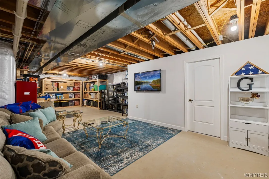 2360 Agassiz Drive, Hamburg, New York 14085, Hamburg, New York 14085, 3 Bedrooms Bedrooms, 11 Rooms Rooms,2 BathroomsBathrooms,Residential,For Sale,2360 Agassiz Drive, Hamburg, New York 14085,0,B1665866