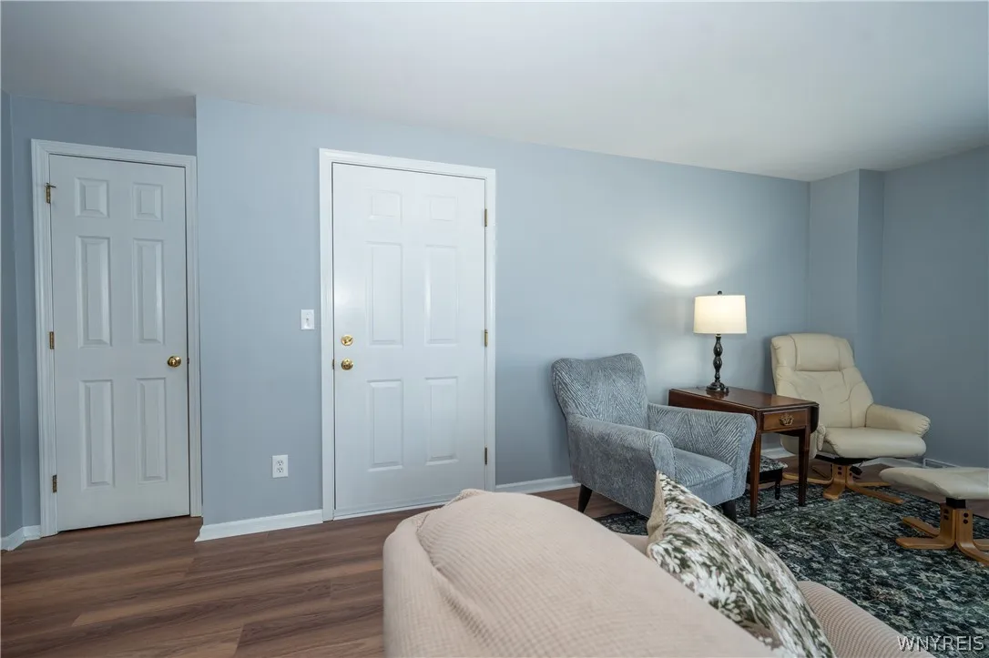 950 Hopkins Rd. A, Amherst, New York 14221, Amherst, New York 14221, 2 Bedrooms Bedrooms, 5 Rooms Rooms,2 BathroomsBathrooms,Residential,For Sale,950 Hopkins Rd. A, Amherst, New York 14221,0,B1665664