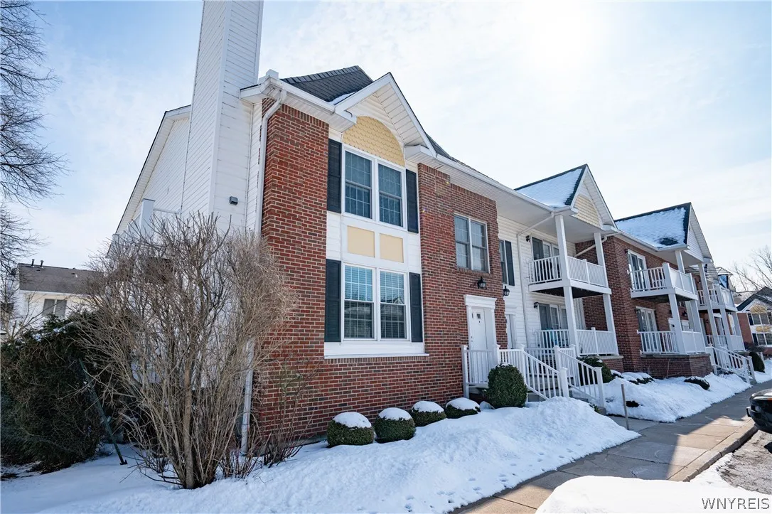 950 Hopkins Rd. A, Amherst, New York 14221, Amherst, New York 14221, 2 Bedrooms Bedrooms, 5 Rooms Rooms,2 BathroomsBathrooms,Residential,For Sale,950 Hopkins Rd. A, Amherst, New York 14221,0,B1665664