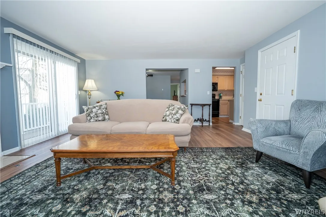 950 Hopkins Rd. A, Amherst, New York 14221, Amherst, New York 14221, 2 Bedrooms Bedrooms, 5 Rooms Rooms,2 BathroomsBathrooms,Residential,For Sale,950 Hopkins Rd. A, Amherst, New York 14221,0,B1665664