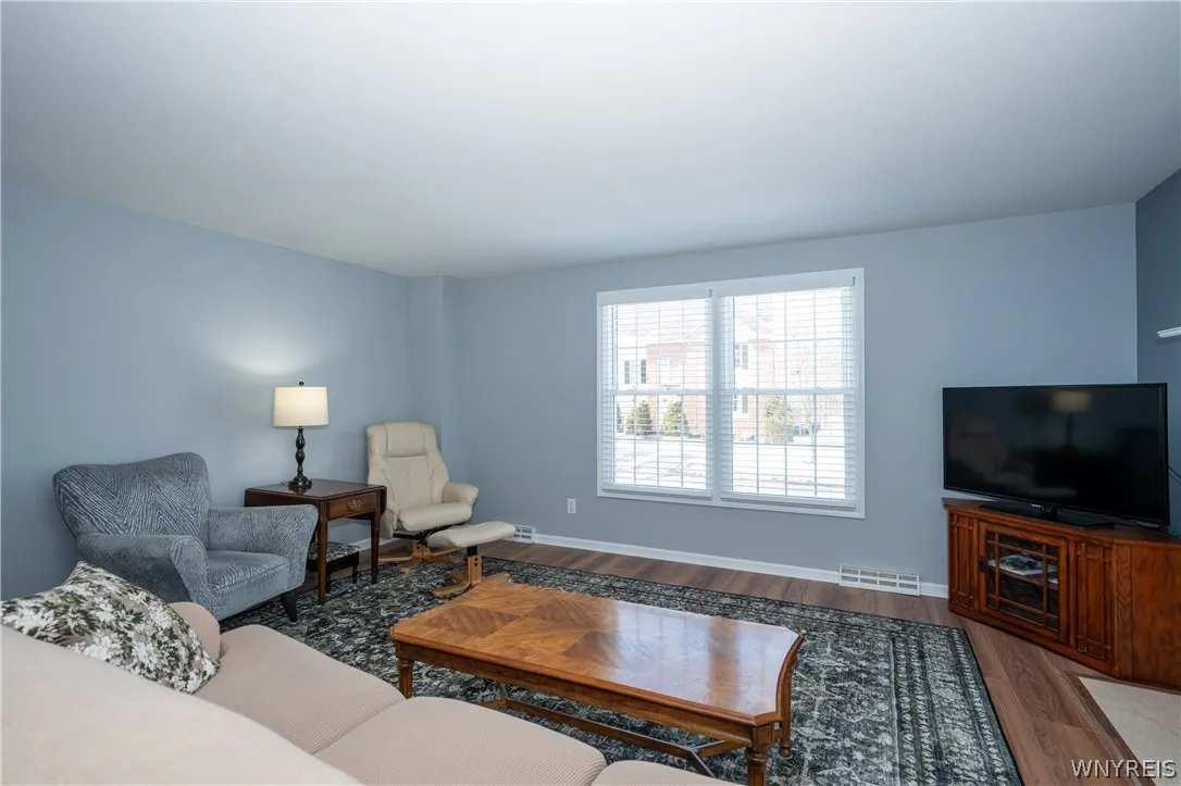 950 Hopkins Rd. A, Amherst, New York 14221, Amherst, New York 14221, 2 Bedrooms Bedrooms, 5 Rooms Rooms,2 BathroomsBathrooms,Residential,For Sale,950 Hopkins Rd. A, Amherst, New York 14221,0,B1665664
