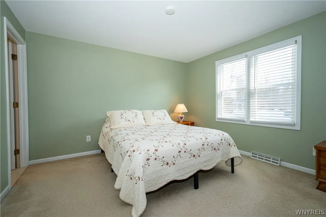 950 Hopkins Rd. A, Amherst, New York 14221, Amherst, New York 14221, 2 Bedrooms Bedrooms, 5 Rooms Rooms,2 BathroomsBathrooms,Residential,For Sale,950 Hopkins Rd. A, Amherst, New York 14221,0,B1665664