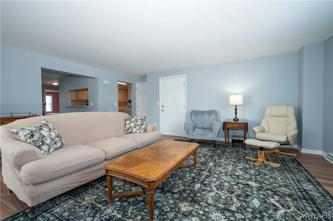 950 Hopkins Rd. A, Amherst, New York 14221, Amherst, New York 14221, 2 Bedrooms Bedrooms, 5 Rooms Rooms,2 BathroomsBathrooms,Residential,For Sale,950 Hopkins Rd. A, Amherst, New York 14221,0,B1665664