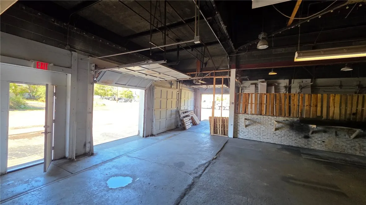 363 E Market St Ext, Corning City, New York 14830, Corning City, New York 14830, ,Commercial Lease,For Rent,363 E Market St Ext, Corning City, New York 14830,0,R1666163