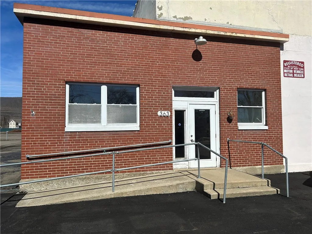 363 E Market St Ext, Corning City, New York 14830, Corning City, New York 14830, ,Commercial Lease,For Rent,363 E Market St Ext, Corning City, New York 14830,0,R1666163