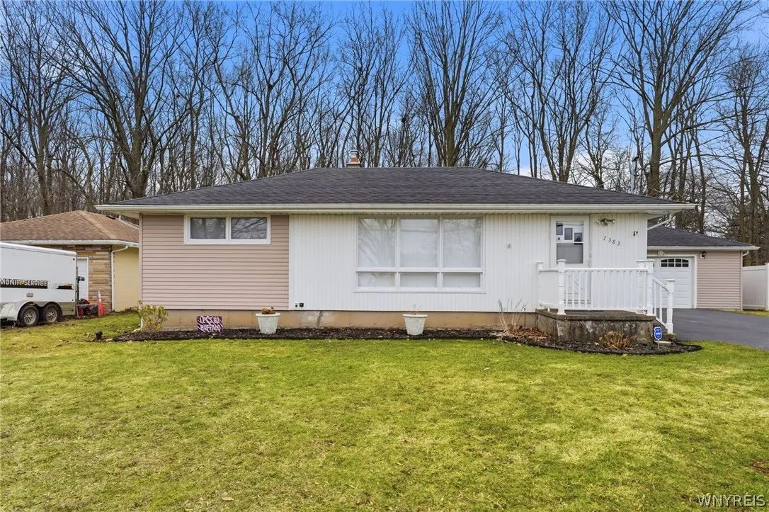 7383 Saint Joseph Road, Niagara, New York 14304, Niagara, New York 14304, 3 Bedrooms Bedrooms, 6 Rooms Rooms,1 BathroomBathrooms,Residential,Closed,7383 Saint Joseph Road, Niagara, New York 14304,0,B1665988