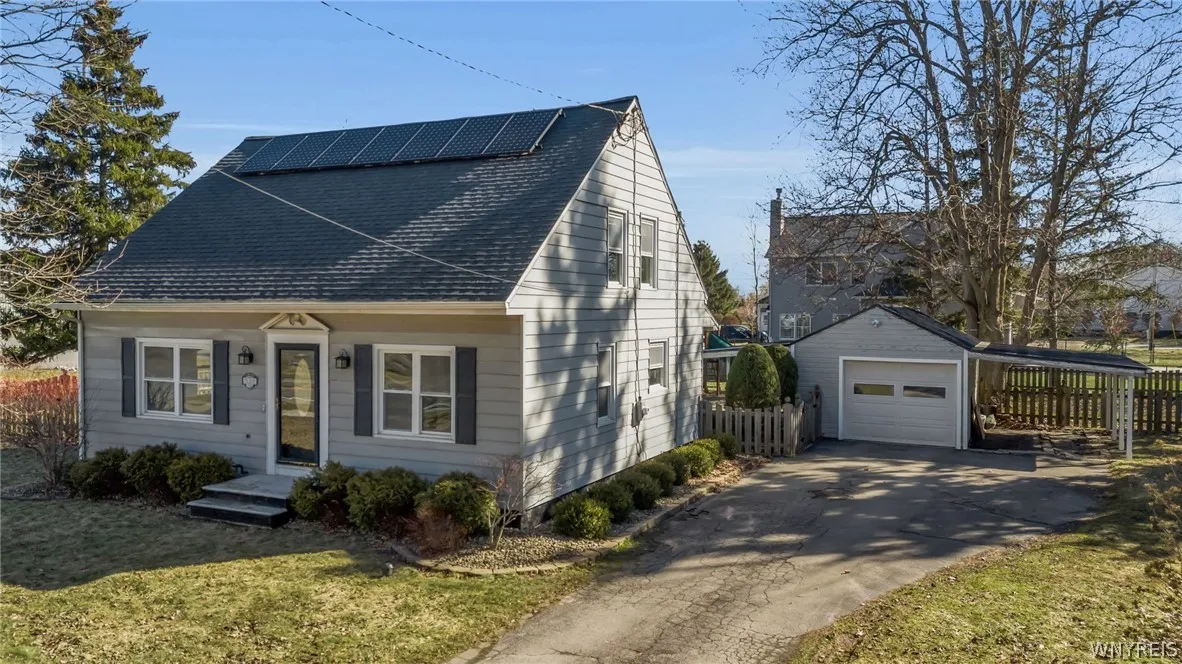 6135 Goodrich Rd, Clarence, New York 14032, Clarence, New York 14032, 4 Bedrooms Bedrooms, 8 Rooms Rooms,1 BathroomBathrooms,Residential,For Sale,6135 Goodrich Rd, Clarence, New York 14032,0,B1666291 6135 Goodrich Rd, Clarence, New York 14032, Clarence, New York 14032, 4 Bedrooms Bedrooms, 8 Rooms Rooms,1 BathroomBathrooms,Residential,For Sale,6135 Goodrich Rd, Clarence, New York 14032,0,B1666291