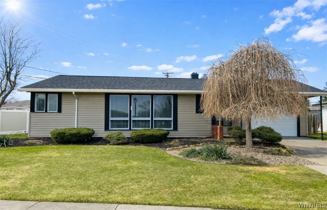 98 Jamaica Road, Tonawanda, New York 14150, Tonawanda, New York 14150, 3 Bedrooms Bedrooms, 5 Rooms Rooms,1 BathroomBathrooms,Residential,For Sale,98 Jamaica Road, Tonawanda, New York 14150,0,B1666024