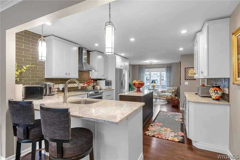 61 Hidden Ridge, Amherst, New York 14221, Amherst, New York 14221, 3 Bedrooms Bedrooms, 6 Rooms Rooms,2 BathroomsBathrooms,Residential,For Sale,61 Hidden Ridge, Amherst, New York 14221,0,B1666766