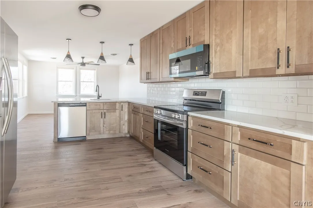 17079 May Irwin Road, Clayton, New York 13624, Clayton, New York 13624, 3 Bedrooms Bedrooms, 7 Rooms Rooms,1 BathroomBathrooms,Residential,For Sale,17079 May Irwin Road, Clayton, New York 13624,0,S1666548