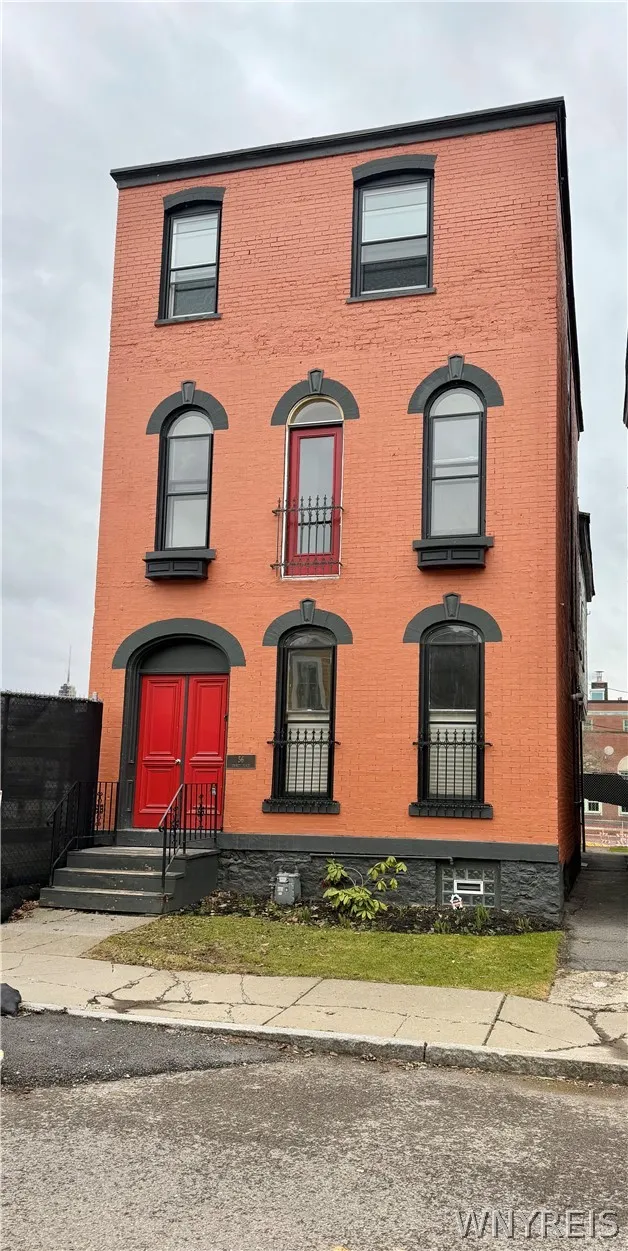 56 Trinity Place 4, Buffalo, New York 14201, Buffalo, New York 14201, 3 Rooms Rooms,1 BathroomBathrooms,Residential Lease,For Rent,56 Trinity Place 4, Buffalo, New York 14201,0,B1666807