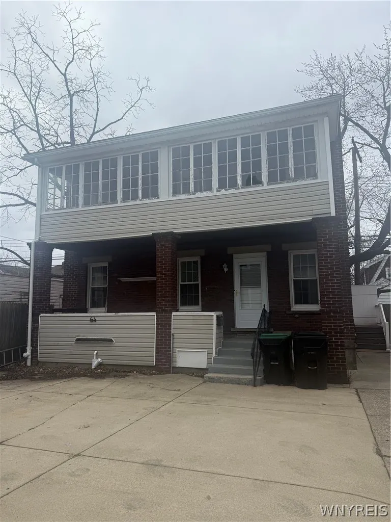 60 West Hazeltine Avenue, Tonawanda, New York 1421, Tonawanda, New York 14217, 1 Bedroom Bedrooms, 4 Rooms Rooms,1 BathroomBathrooms,Residential Lease,For Rent,60 West Hazeltine Avenue, Tonawanda, New York 1421,0,B1666813