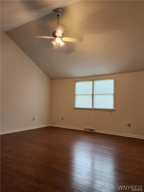 8845 County, Amherst, New York 14051, Amherst, New York 14051, 3 Bedrooms Bedrooms, 6 Rooms Rooms,2 BathroomsBathrooms,Residential Lease,For Rent,8845 County, Amherst, New York 14051,0,B1667058