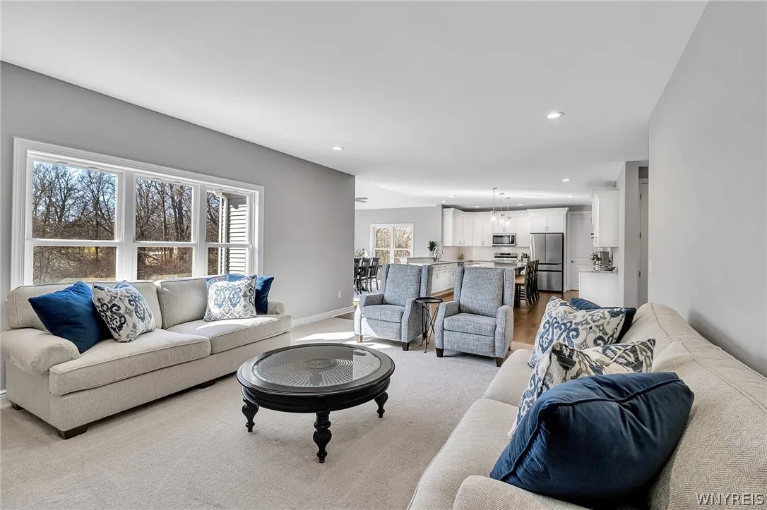 8961 Willyoungs Overlook, Clarence, New York 14031, Clarence, New York 14031, 4 Bedrooms Bedrooms, 8 Rooms Rooms,2 BathroomsBathrooms,Residential,For Sale,8961 Willyoungs Overlook, Clarence, New York 14031,0,B1666938