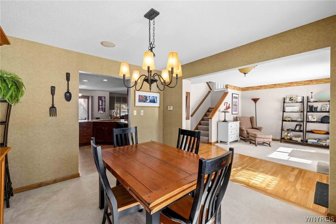 6521 White Oak, Hamburg, New York 14085, Hamburg, New York 14085, 4 Bedrooms Bedrooms, 7 Rooms Rooms,2 BathroomsBathrooms,Residential,For Sale,6521 White Oak, Hamburg, New York 14085,0,B1666257