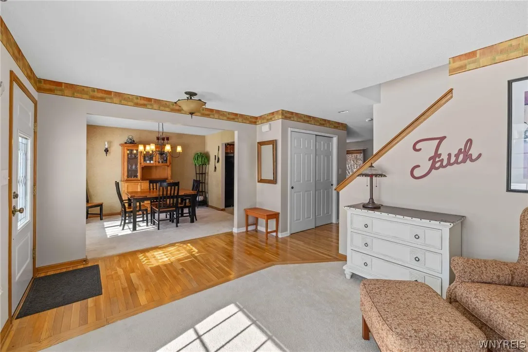 6521 White Oak, Hamburg, New York 14085, Hamburg, New York 14085, 4 Bedrooms Bedrooms, 7 Rooms Rooms,2 BathroomsBathrooms,Residential,For Sale,6521 White Oak, Hamburg, New York 14085,0,B1666257