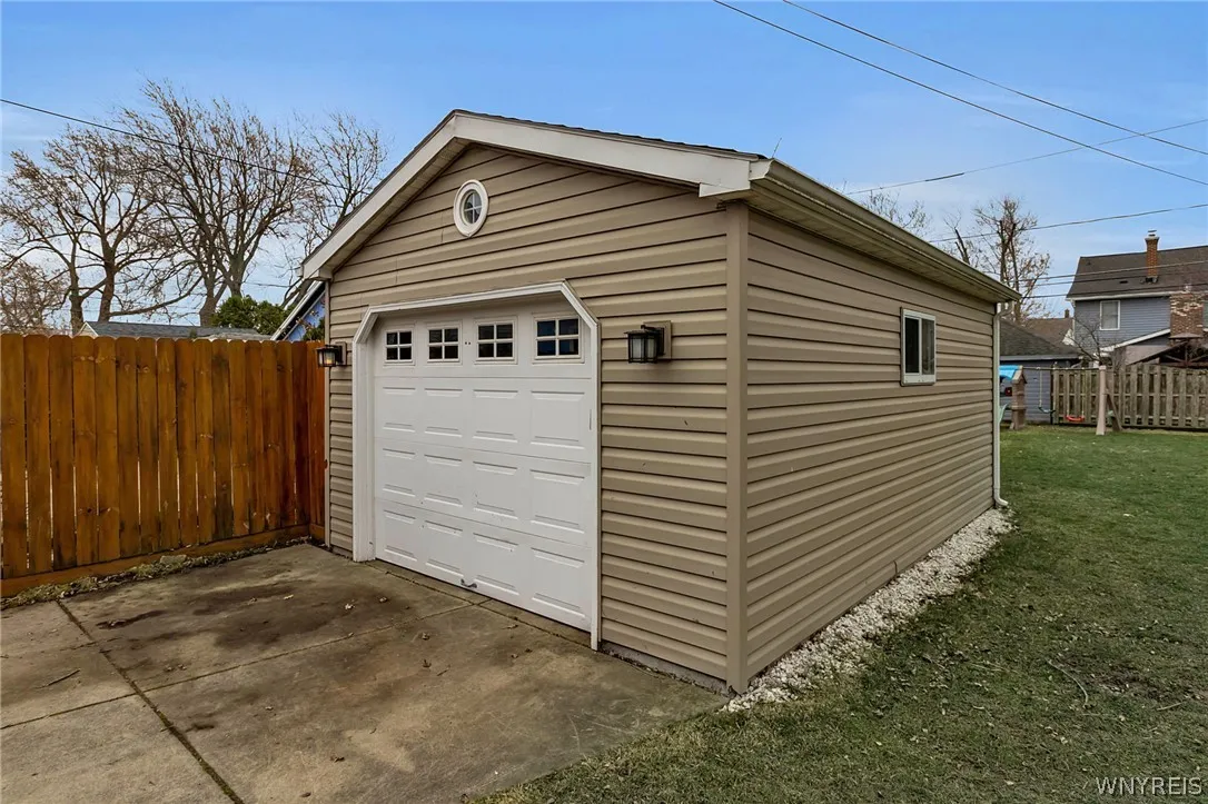 341 Mckinley Avenue, Tonawanda, New York 14217, Tonawanda, New York 14217, 4 Bedrooms Bedrooms, 7 Rooms Rooms,1 BathroomBathrooms,Residential,For Sale,341 Mckinley Avenue, Tonawanda, New York 14217,0,B1667250