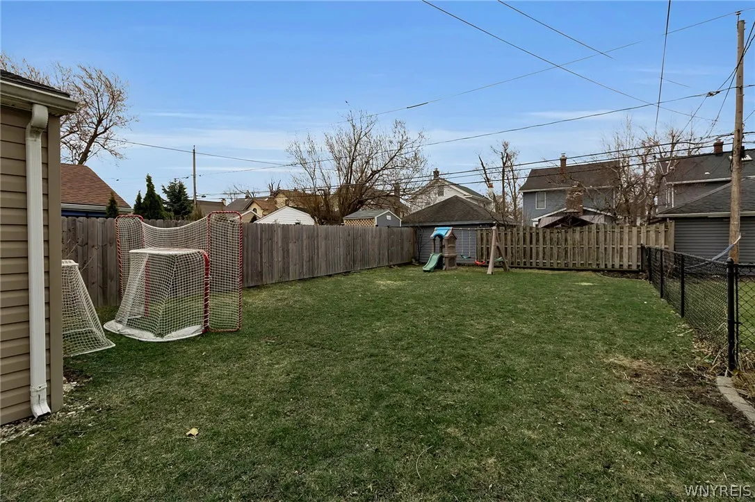 341 Mckinley Avenue, Tonawanda, New York 14217, Tonawanda, New York 14217, 4 Bedrooms Bedrooms, 7 Rooms Rooms,1 BathroomBathrooms,Residential,For Sale,341 Mckinley Avenue, Tonawanda, New York 14217,0,B1667250