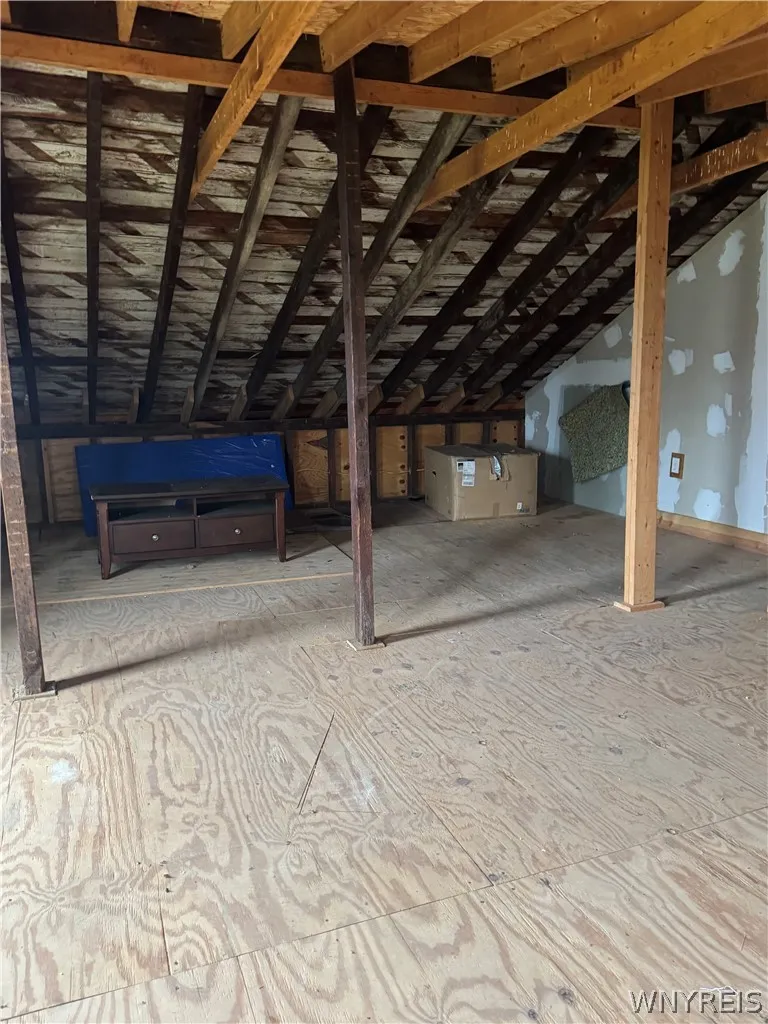 7330 Salt Road, Clarence, New York 14032, Clarence, New York 14032, 3 Bedrooms Bedrooms, 7 Rooms Rooms,1 BathroomBathrooms,Residential,For Sale,7330 Salt Road, Clarence, New York 14032,0,B1667371