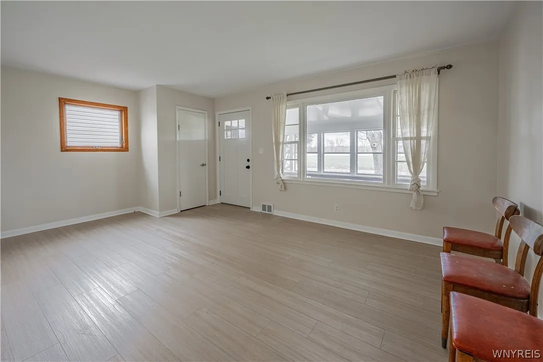 7330 Salt Road, Clarence, New York 14032, Clarence, New York 14032, 3 Bedrooms Bedrooms, 7 Rooms Rooms,1 BathroomBathrooms,Residential,For Sale,7330 Salt Road, Clarence, New York 14032,0,B1667371