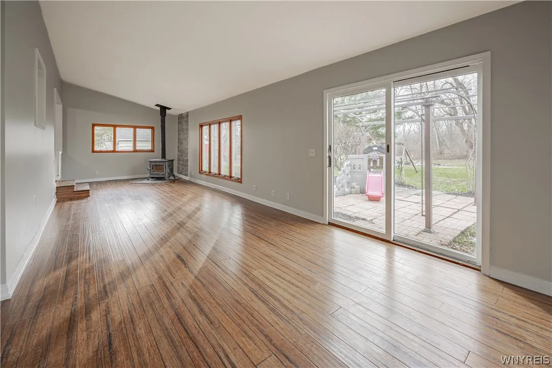 7330 Salt Road, Clarence, New York 14032, Clarence, New York 14032, 3 Bedrooms Bedrooms, 7 Rooms Rooms,1 BathroomBathrooms,Residential,For Sale,7330 Salt Road, Clarence, New York 14032,0,B1667371